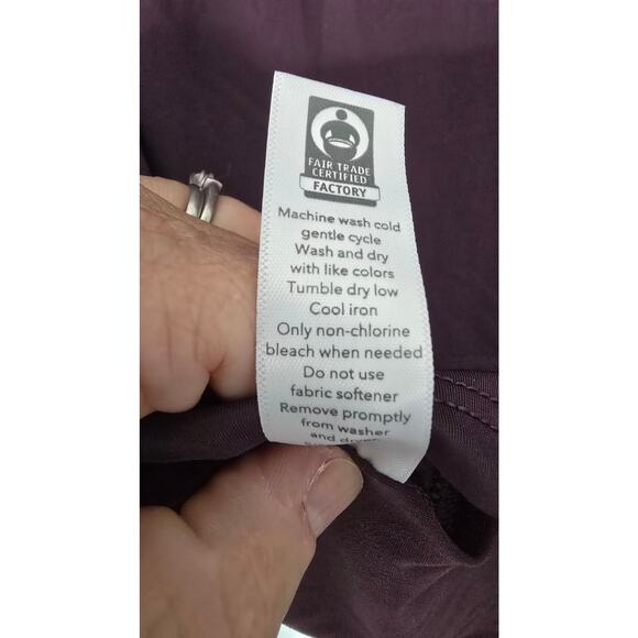 Athleta Top Athletic Athleisure Plum Purple Sports Tee Short Sleeve Size Small - Picture 9 of 9